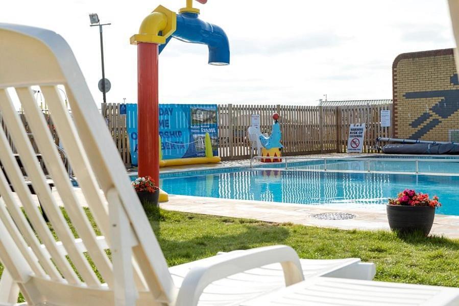 Luxury Whitstable Caravan Seasalter Εξωτερικό φωτογραφία