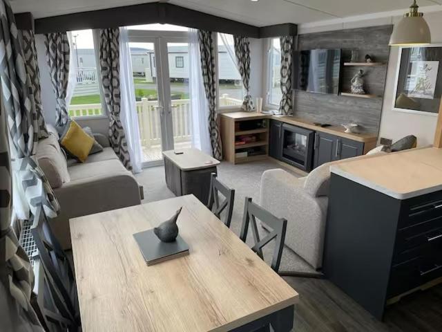 Luxury Whitstable Caravan Seasalter Εξωτερικό φωτογραφία